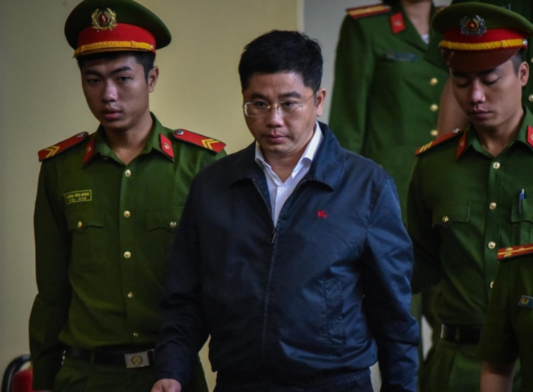 Nguyễn Văn Dương bị buộc tội rửa tiền và tổ chức đánh bạc